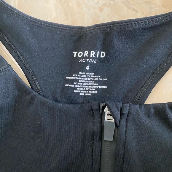 NWT Torrid sports bra - Picture 2 of 3